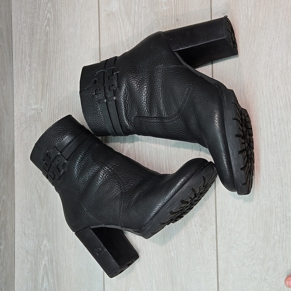 Tory Burch Womens Leight lug sole Leather 76022 Ankle Heels Boots shoes 7.5 - Picture 13 of 16